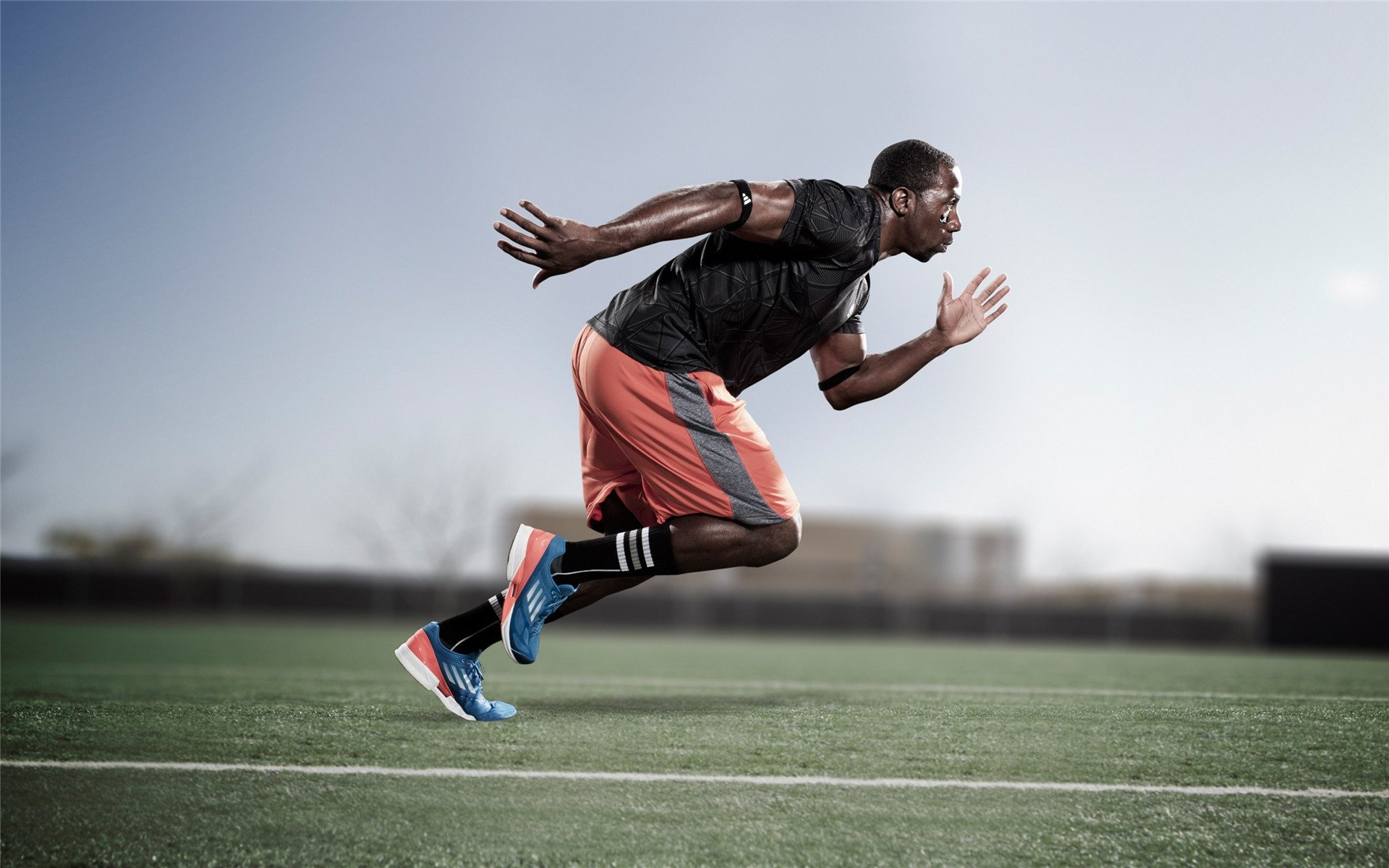 【奥沙利文】传奇球手的比赛哲学与训练经验,奥沙利文左手开球